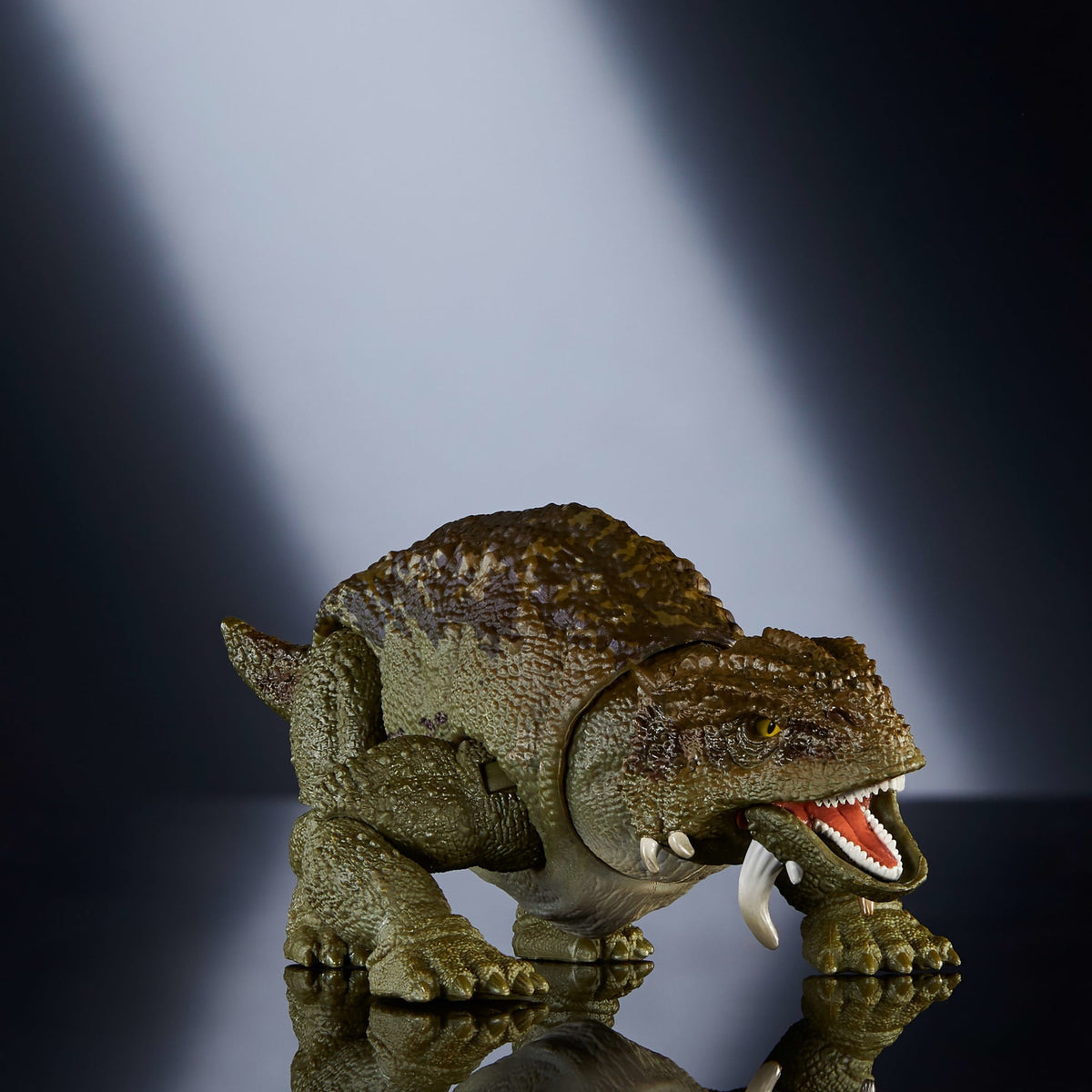 Jurassic World Dinossauro de Brinquedo Scutosaurus