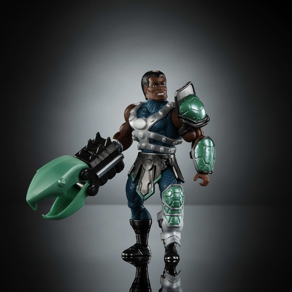 Masters of the Universe Turtles of Grayskull Figura de Acción Clamp Champ de 5.5 pulgadas