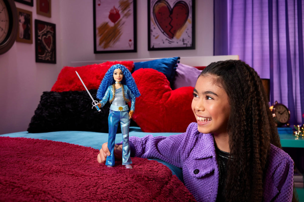 Disney Descendants: The Rise Of Red Princess Chloe Charming, Daughter Of Cinderella Fashion Doll