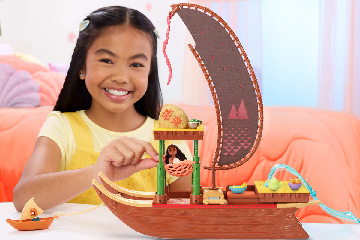 Disney Moana 2 Toys, Moana's Adventure Canoe Playset With 1 Small Doll, 1 Canoe & 10 Accessories