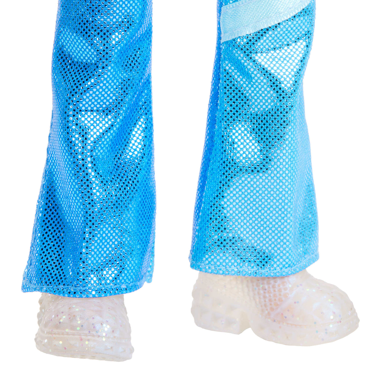 Disney Descendants: The Rise Of Red Princess Chloe Charming, Daughter Of Cinderella Fashion Doll