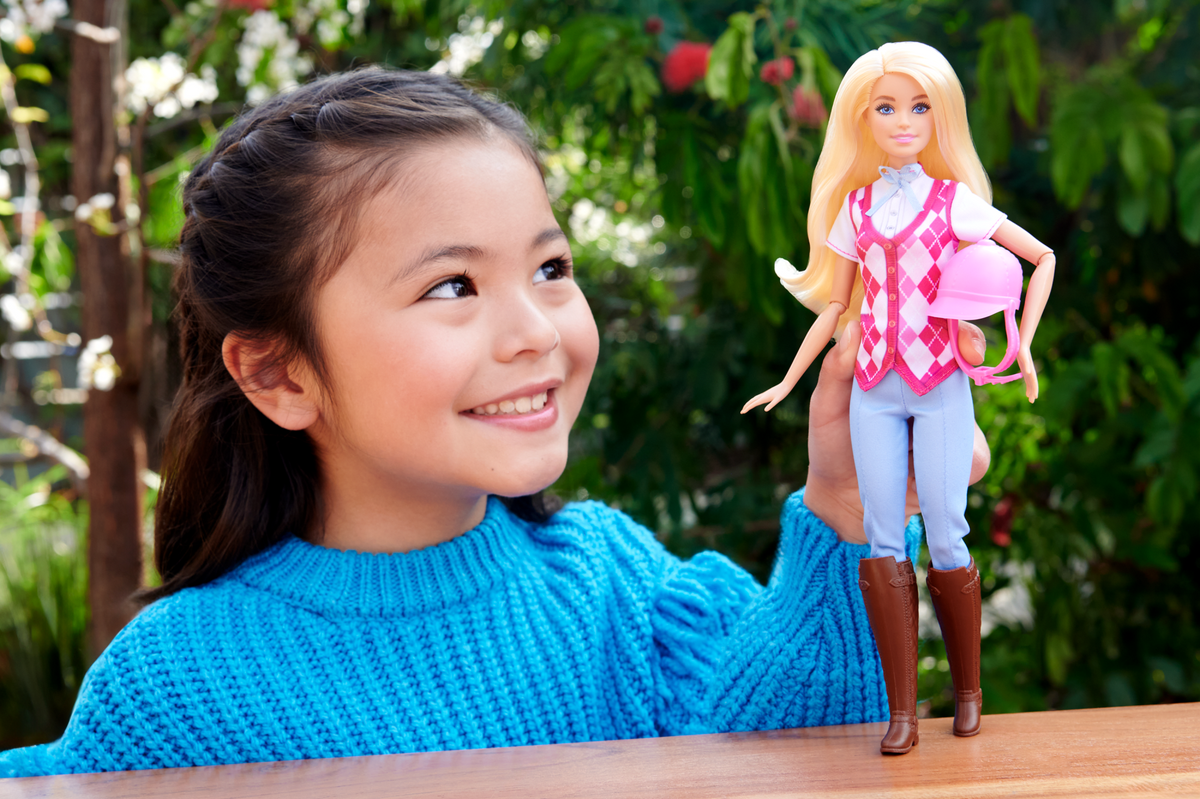 Barbie Mysteries: The Great Horse Chase Barbie “Malibu” Doll With Riding Clothes & Accessories