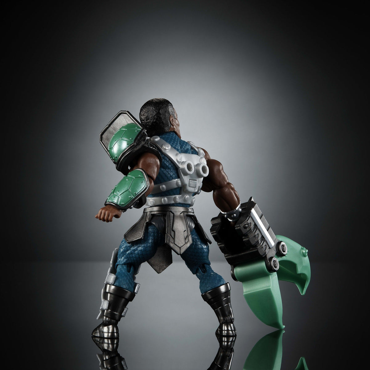 Masters of the Universe Turtles of Grayskull Figura de Acción Clamp Champ de 5.5 pulgadas