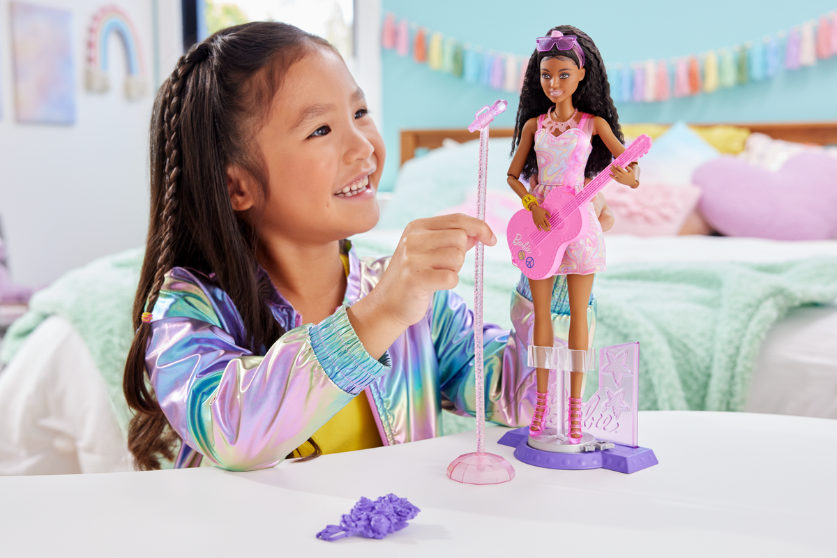 Barbie Pop Star Doll with Brown Hair & Pink Guitar