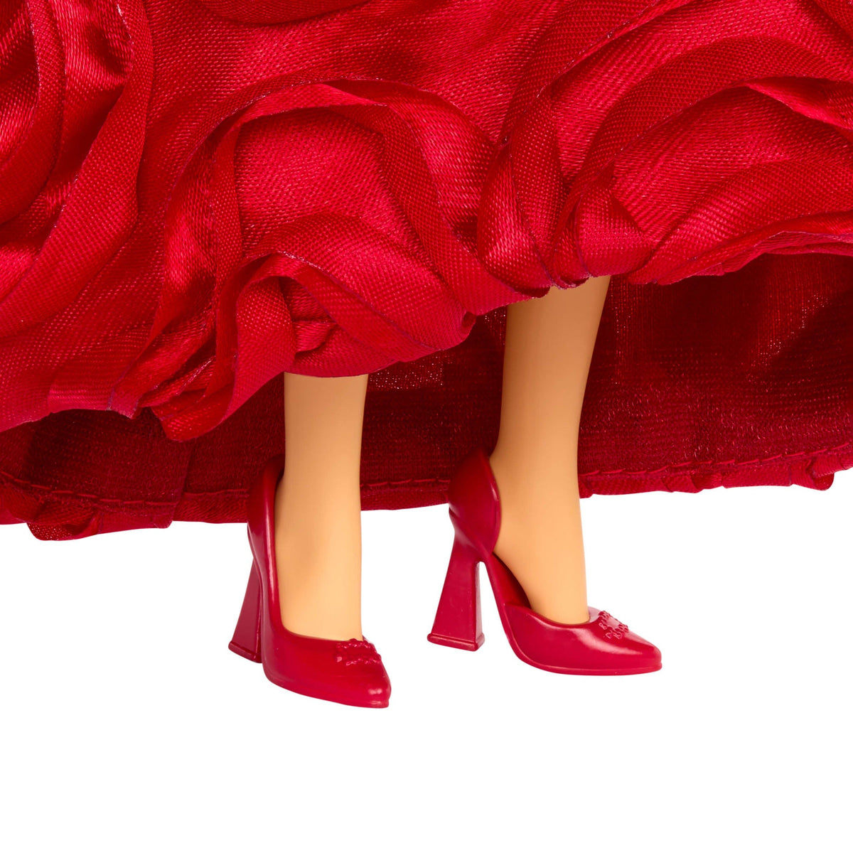 Disney Descendants: The Rise Of Red  Queen Of Heart Fashion Doll With Movie-inspired Royal Rose Gown & Accessories